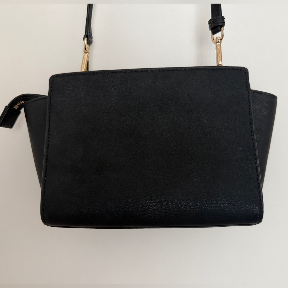 Michael Kors Black Crossbody Bag with Gold Studs NWT - Picture 3 of 7